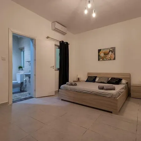 Central New - 5mins To Valletta And Sliema Apartament *