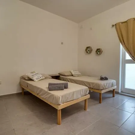 Central New - 5mins To Valletta And Sliema Pietà